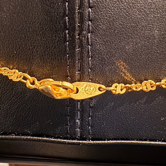 Premier Designs Gold-Tone Twisted Link Necklace - Picture 2 of 2